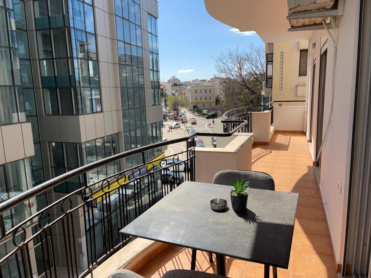Saranda Central Apartment Екстериор снимка