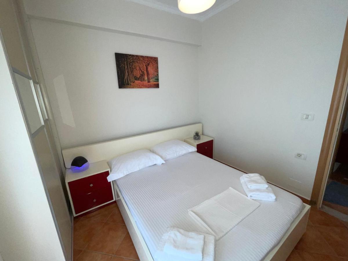 Saranda Central Apartment Екстериор снимка